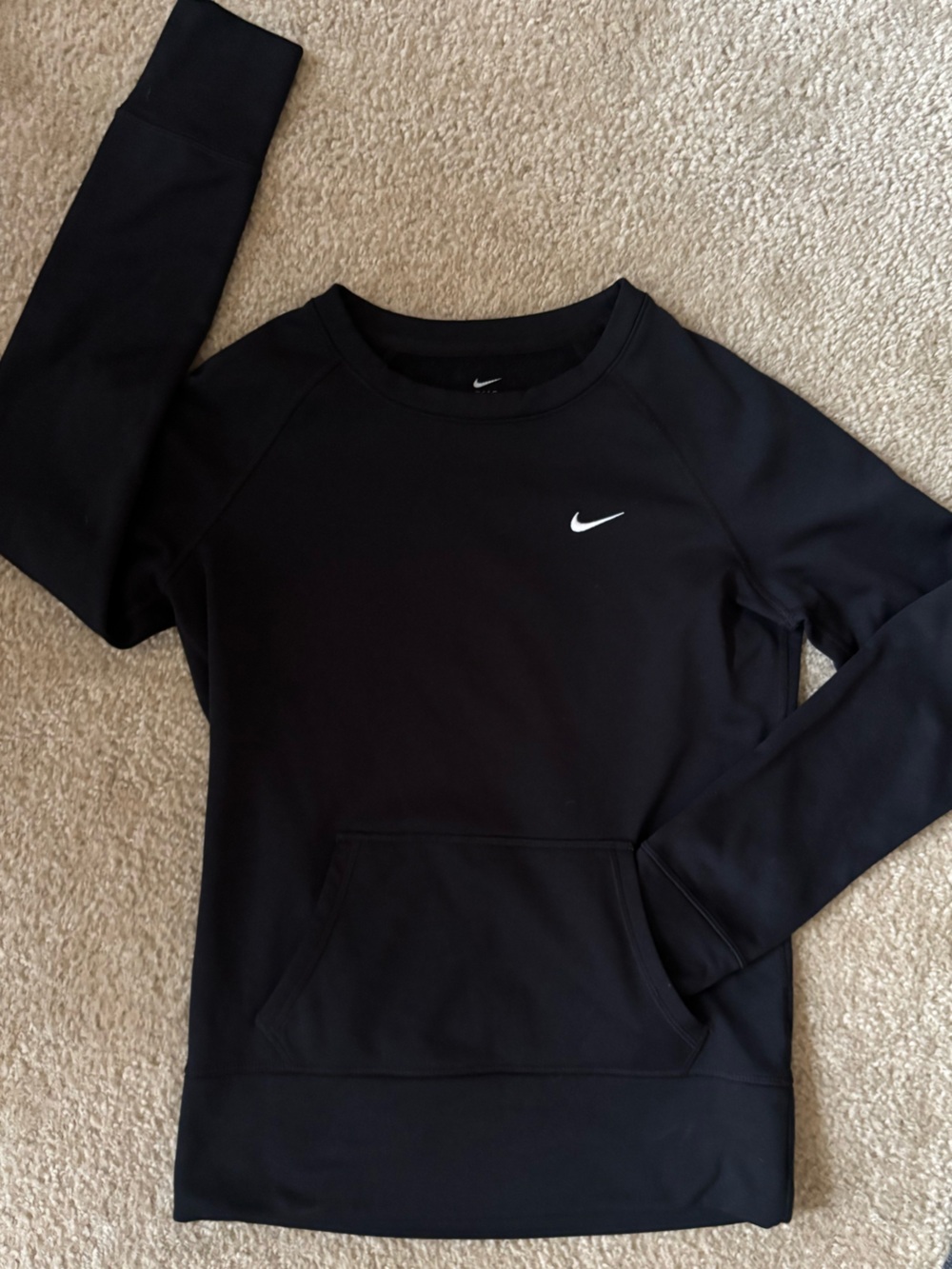 Nike Black men’s small Crewneck Performance Pullover